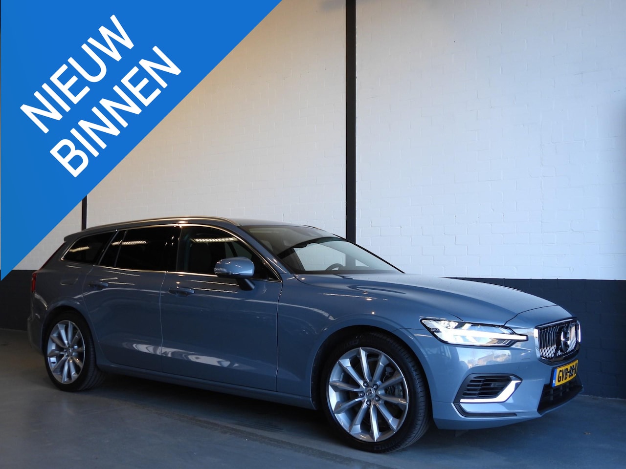 Volvo V60 - 2.0 T6 Recharge AWD Inscription Expression NAVI/CAMERA/LED/TREKHAAK/19"LMV! - AutoWereld.nl