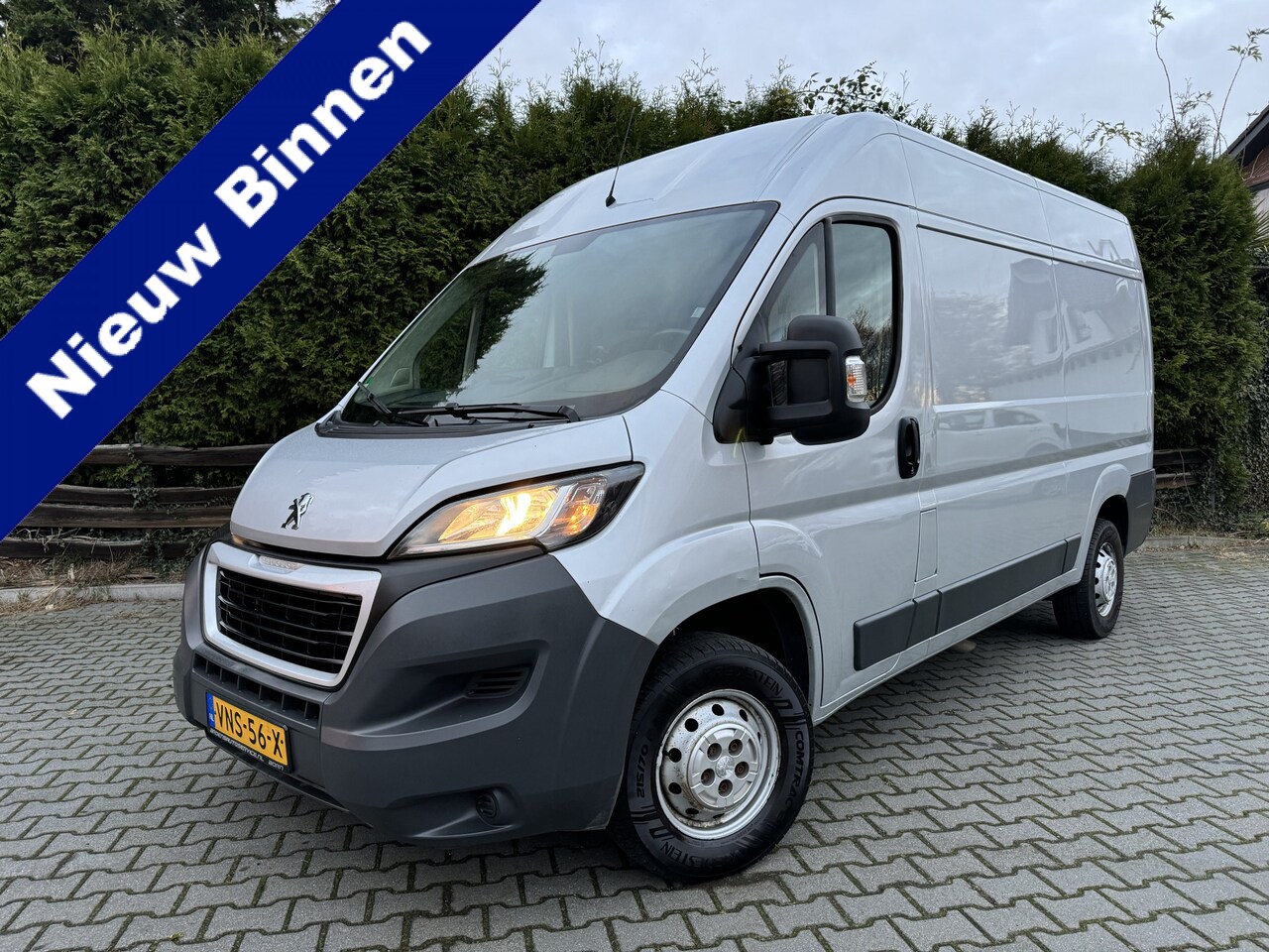 Peugeot Boxer - 335 2.2 HDI L2H2 XR Trekhaak, PDC, Cruise - AutoWereld.nl