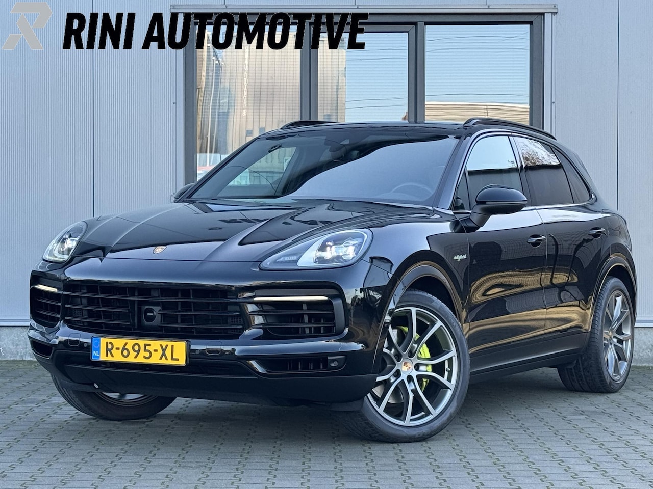 Porsche Cayenne - 3.0 E-Hybrid 462 pk - 12-2020 - Panorama - Trekhaak - Stoelventilatie - AutoWereld.nl