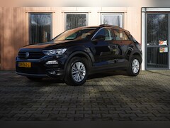 Volkswagen T-Roc - 1.0 TSI Style | NAP | Trekhaak | Adaptive CC