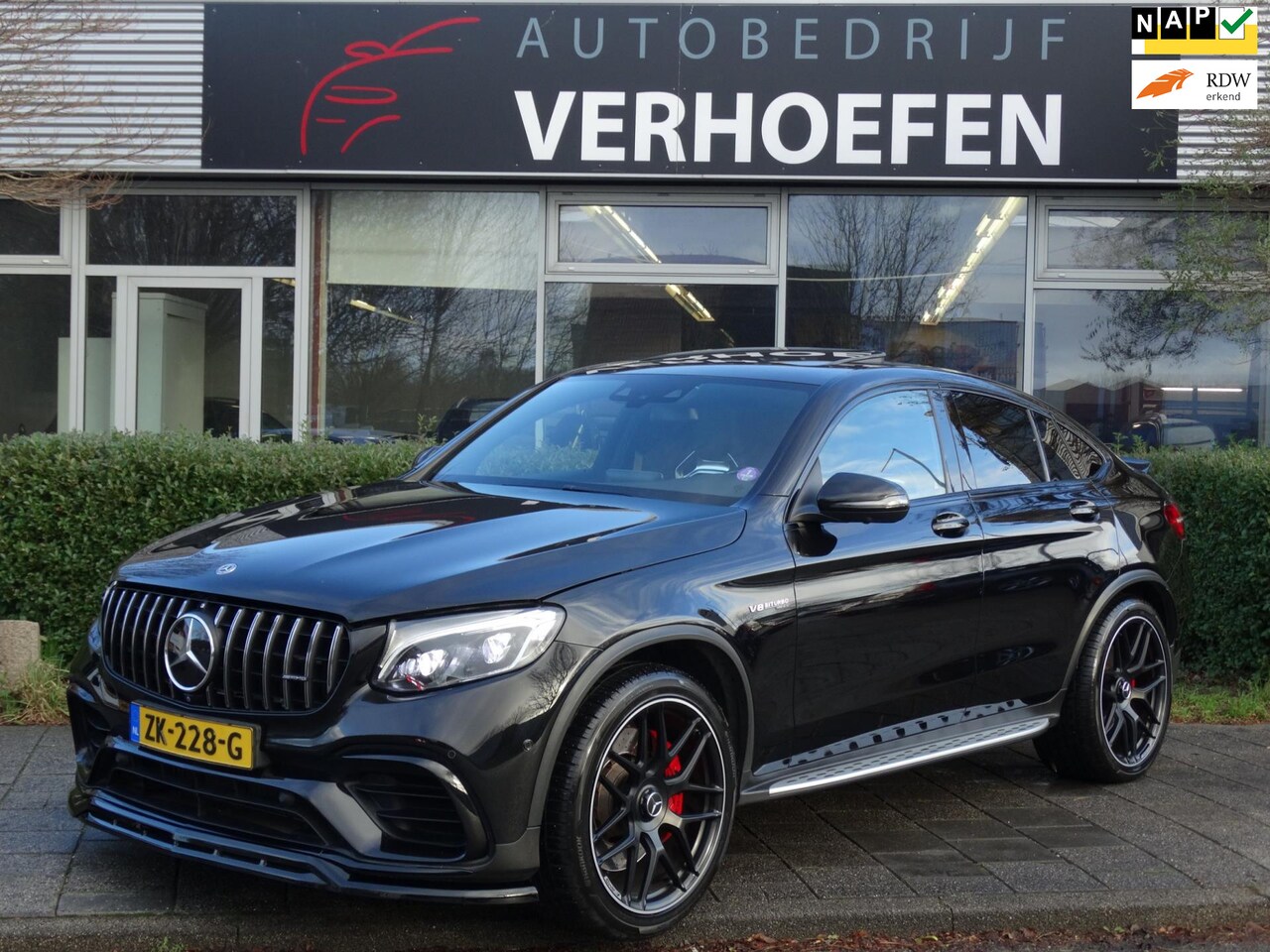 Mercedes-Benz GLC-klasse Coupé - AMG 63 S 4MATIC+ - KUIPSTOELEN - VOLLEDIG DEALER ONDERHOUD - CARBON INTERIEUR - 360 - PANO - AutoWereld.nl