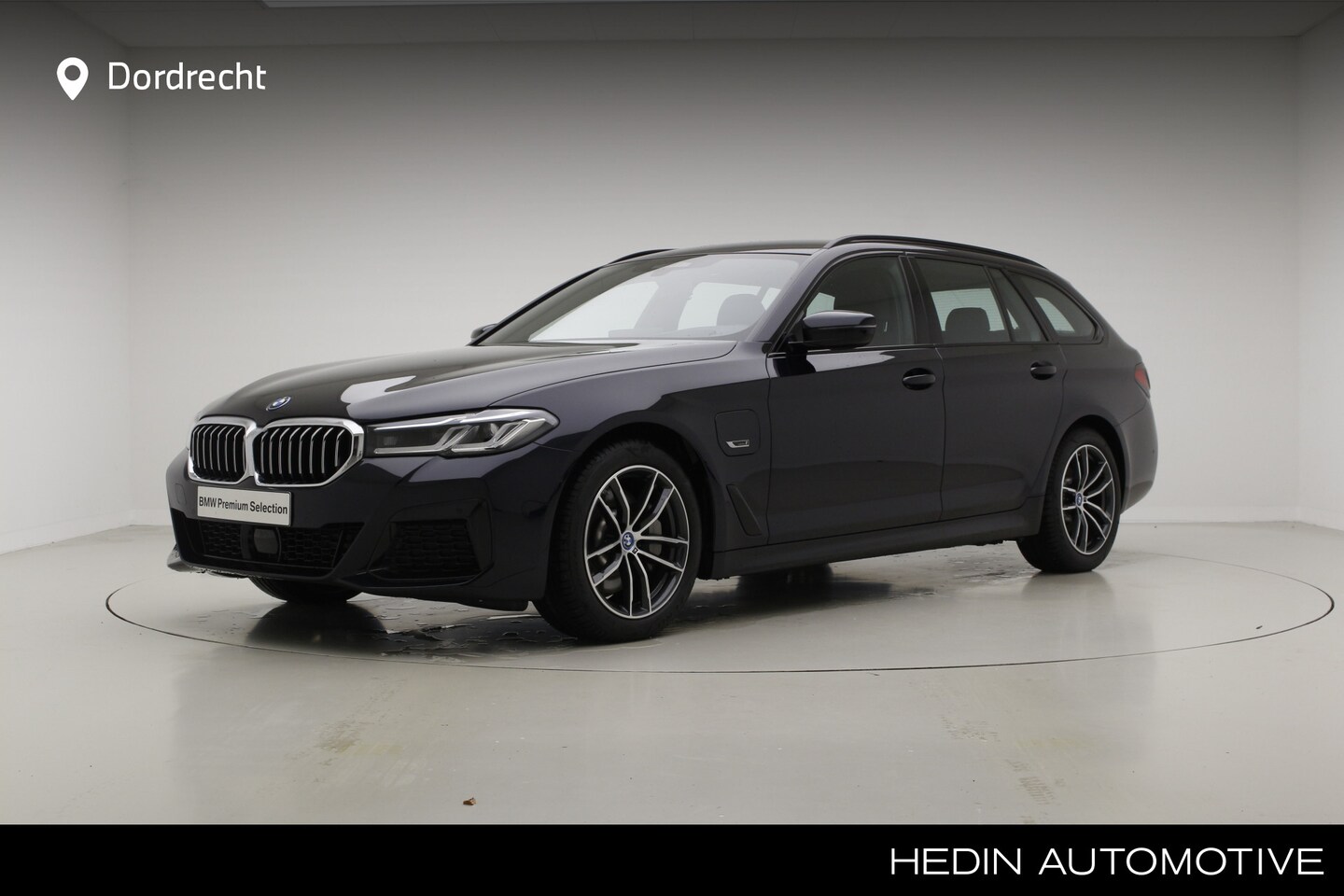 BMW 5-serie Touring - 530e M-Sport | Driving Ass. Pro | Hifi | Head-Up - AutoWereld.nl