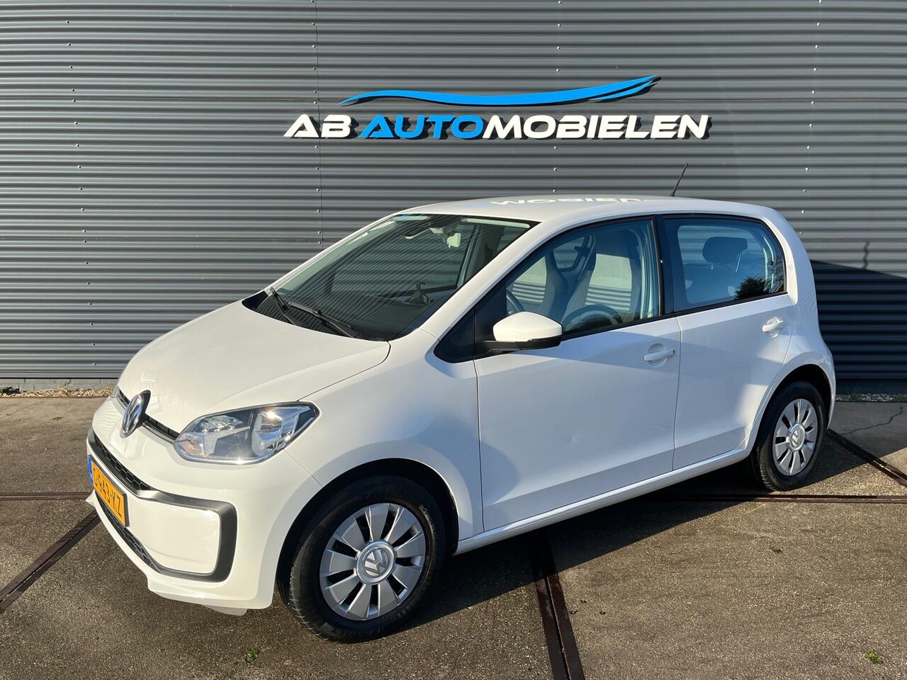 Volkswagen Up! - 1.0 BMT move up! 5 DEURS/ BLUETOOTH/ LED VERL - AutoWereld.nl