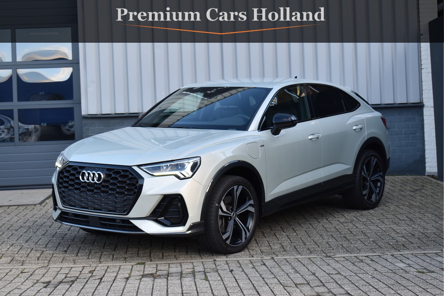 Audi Q3 Sportback - 45 TFSI e S-Line 245 Pk Black Ed Navi Memory Matrix Keyless Sfeer 20 Inch - AutoWereld.nl