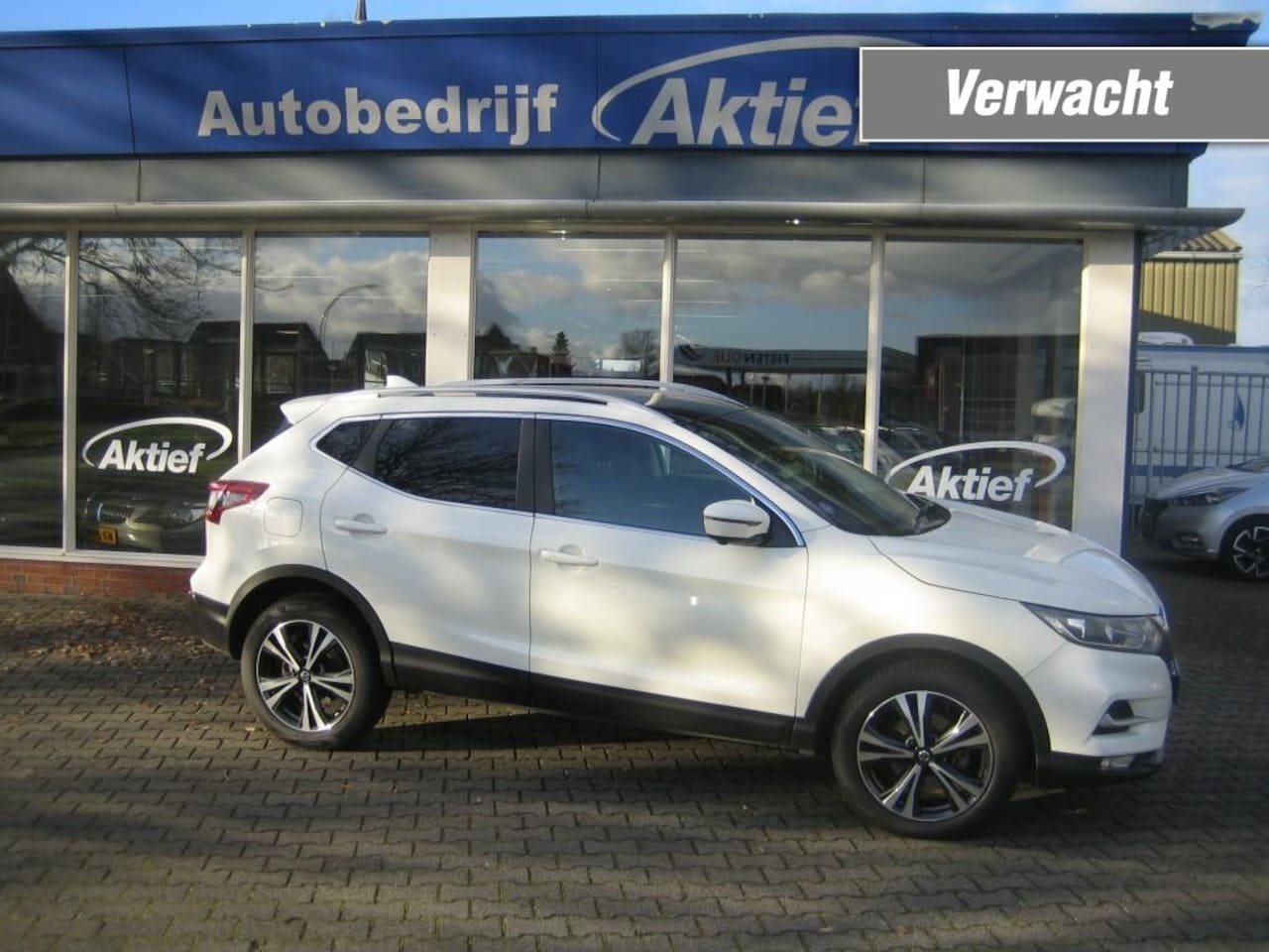 Nissan Qashqai - 1.3 DIG-T Design Edition 1.3 DIG-T DESIGN EDITION - AutoWereld.nl