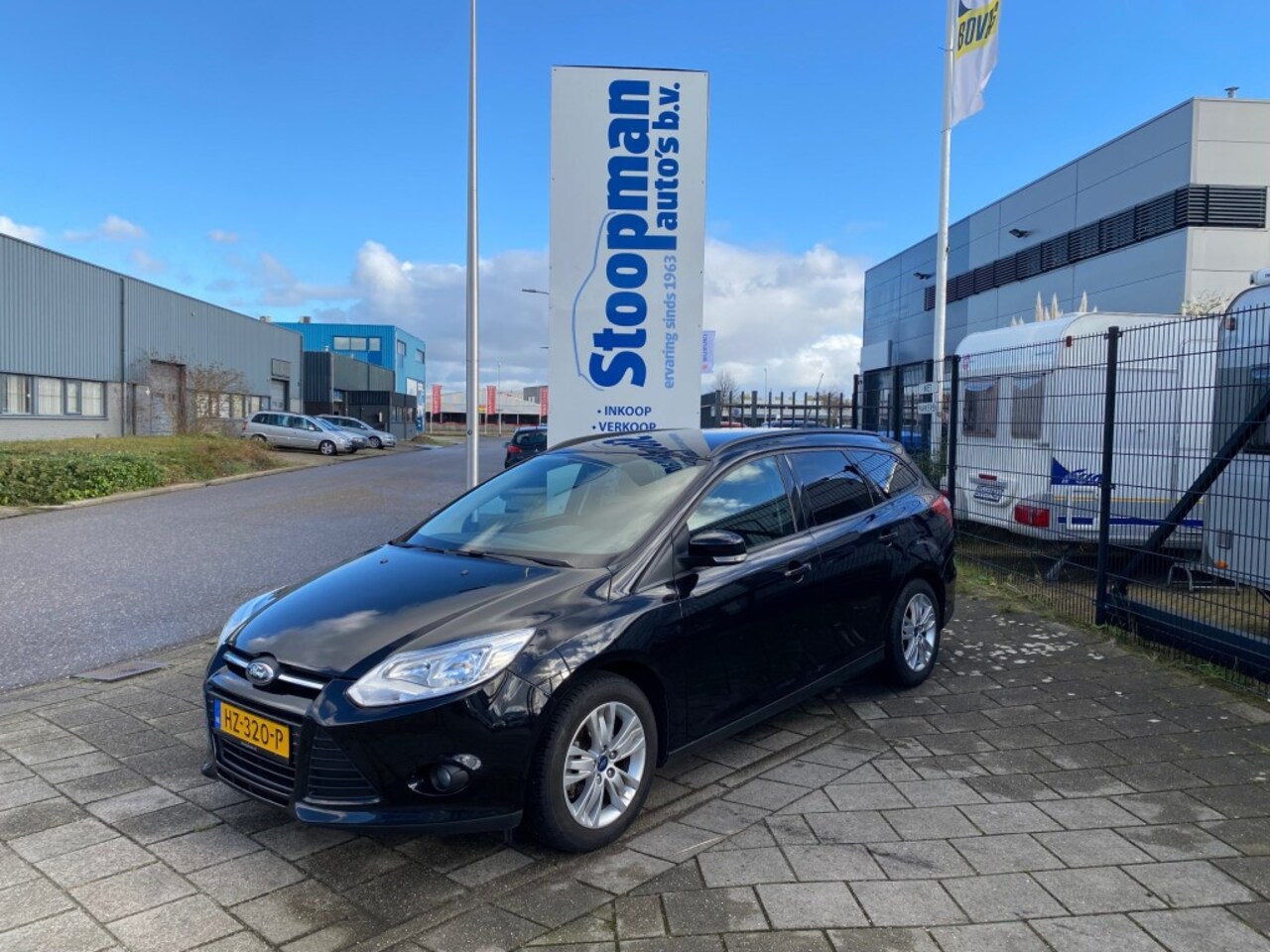 Ford Focus - 1.0 Edition Plus Airco Cruise PDC 4 El. ramen - AutoWereld.nl