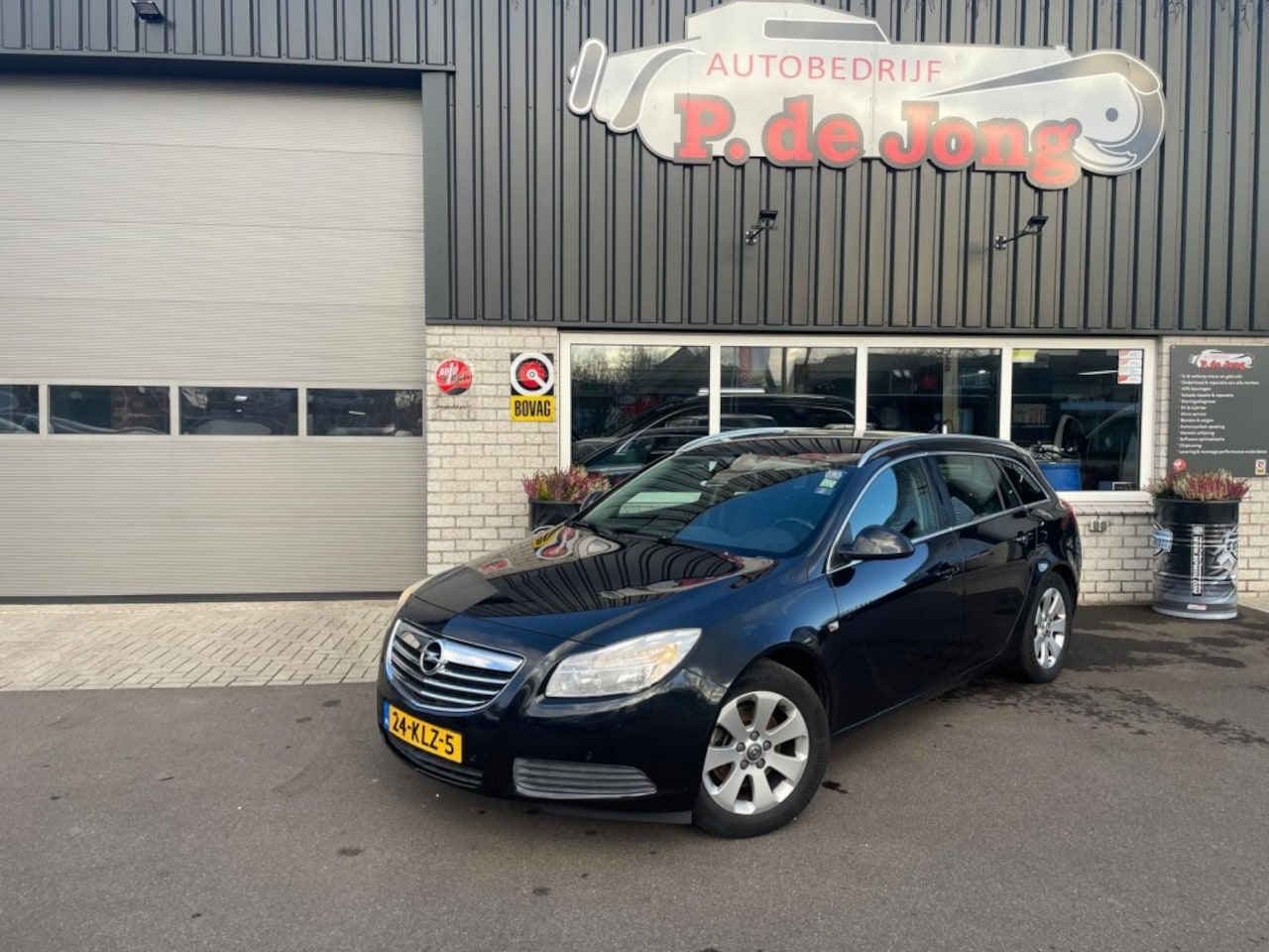 Opel Insignia - 1.6 T EDITION Trekhaak  Navi Cruise Clima - AutoWereld.nl