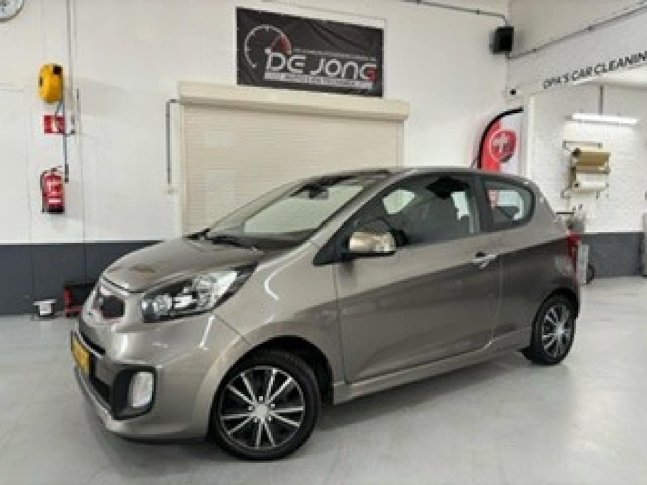 Kia Picanto - 1.2 CVVT SPORT, AIRCO, ALL SEASON BANDEN, APK 05-2025 - AutoWereld.nl