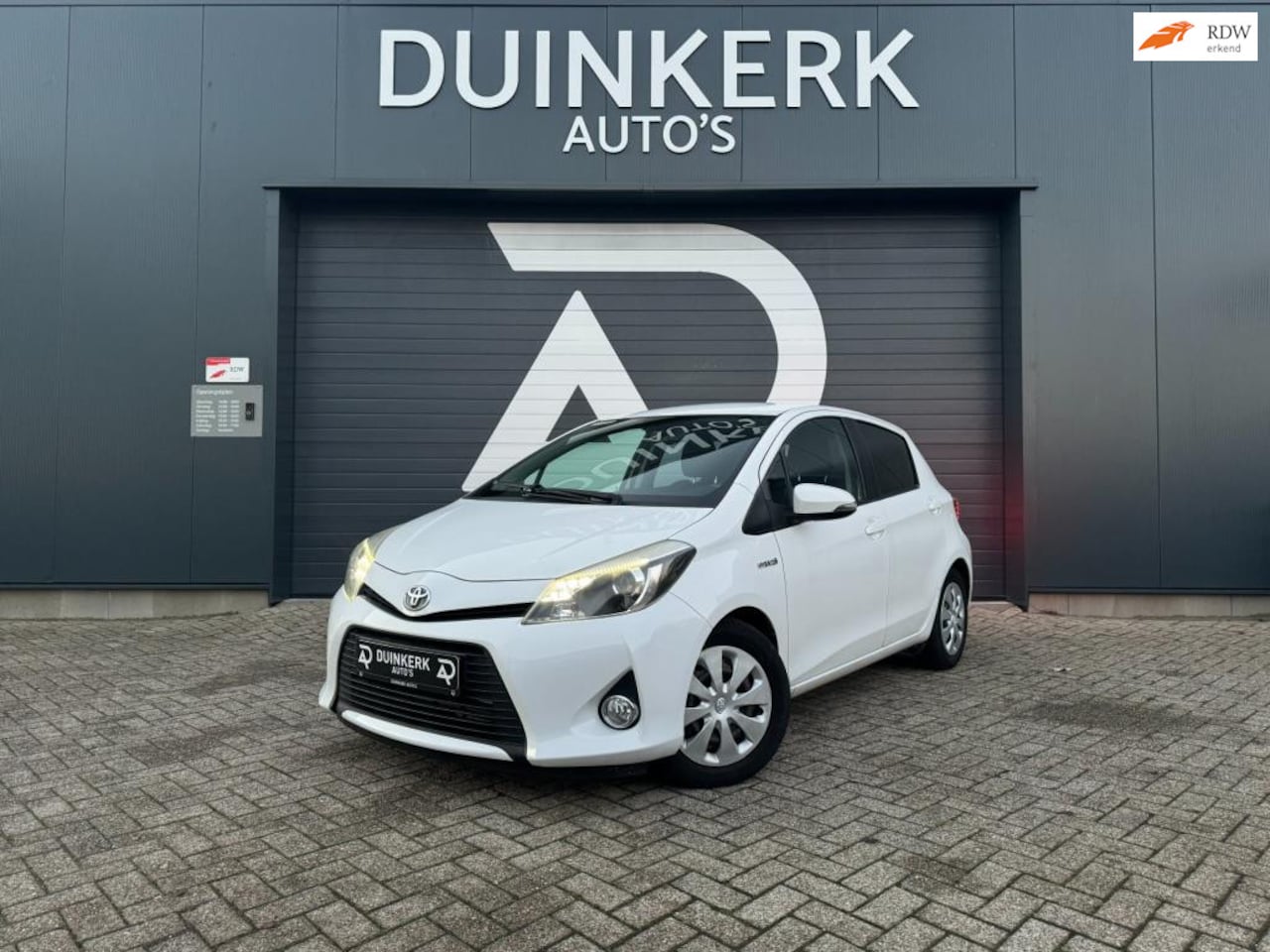 Toyota Yaris - 1.5 Full Hybrid Aspiration | Automaat | Cruise | Airco | Climate control | Camera - AutoWereld.nl