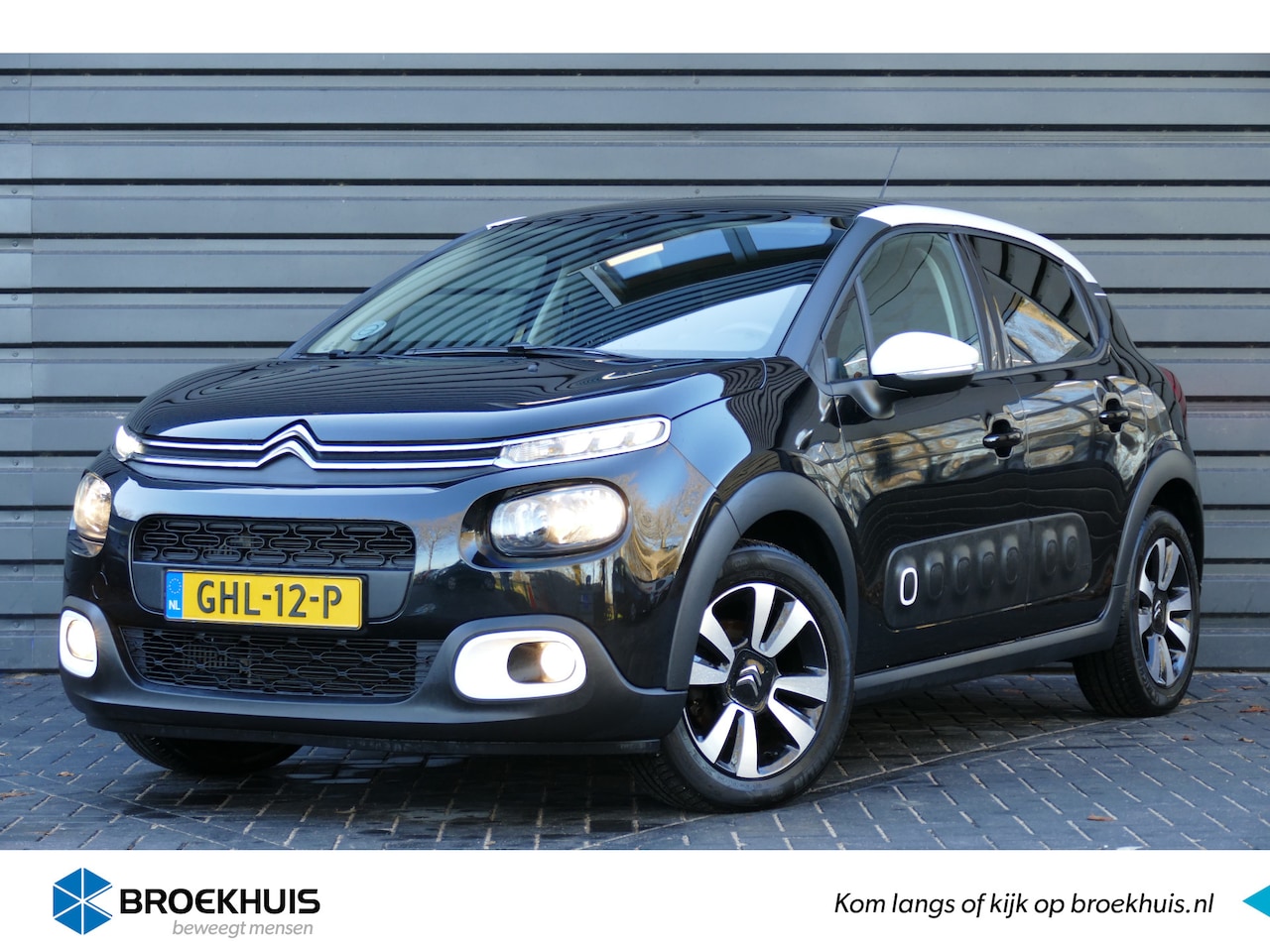 Citroën C3 - 1.2 PURETECH 110PK SHINE SKY / CLIMA / PDC / PANO.DAK / WINTERPAKKET / BLUETOOTH / CRUISEC - AutoWereld.nl