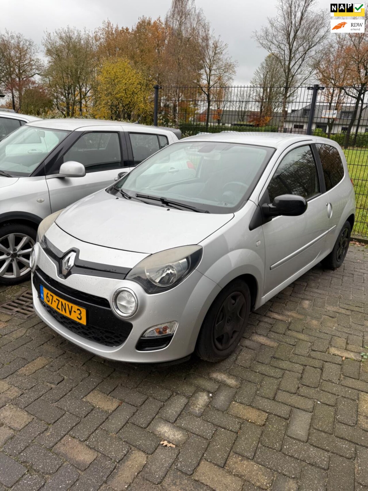 Renault Twingo - 1.2-16V Dynamique 1.2 16V Dynamique - AutoWereld.nl