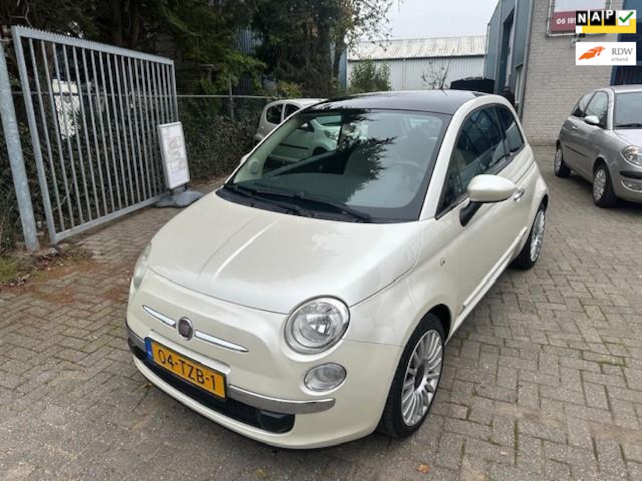 Fiat 500 - 1.2 Lounge 1.2 Lounge, Glazen dak, Apk 11/2025, Nap, - AutoWereld.nl