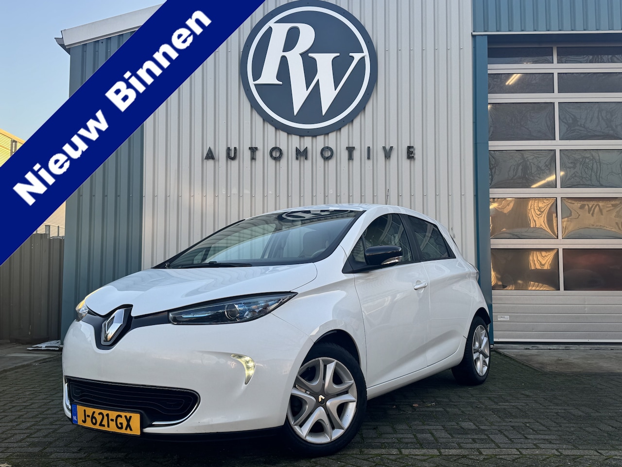 Renault Zoe - R90 Life 41 kWh Grote range! Navi/ Cruise/ Audio/ Nieuwe elektr motor a €5k - AutoWereld.nl