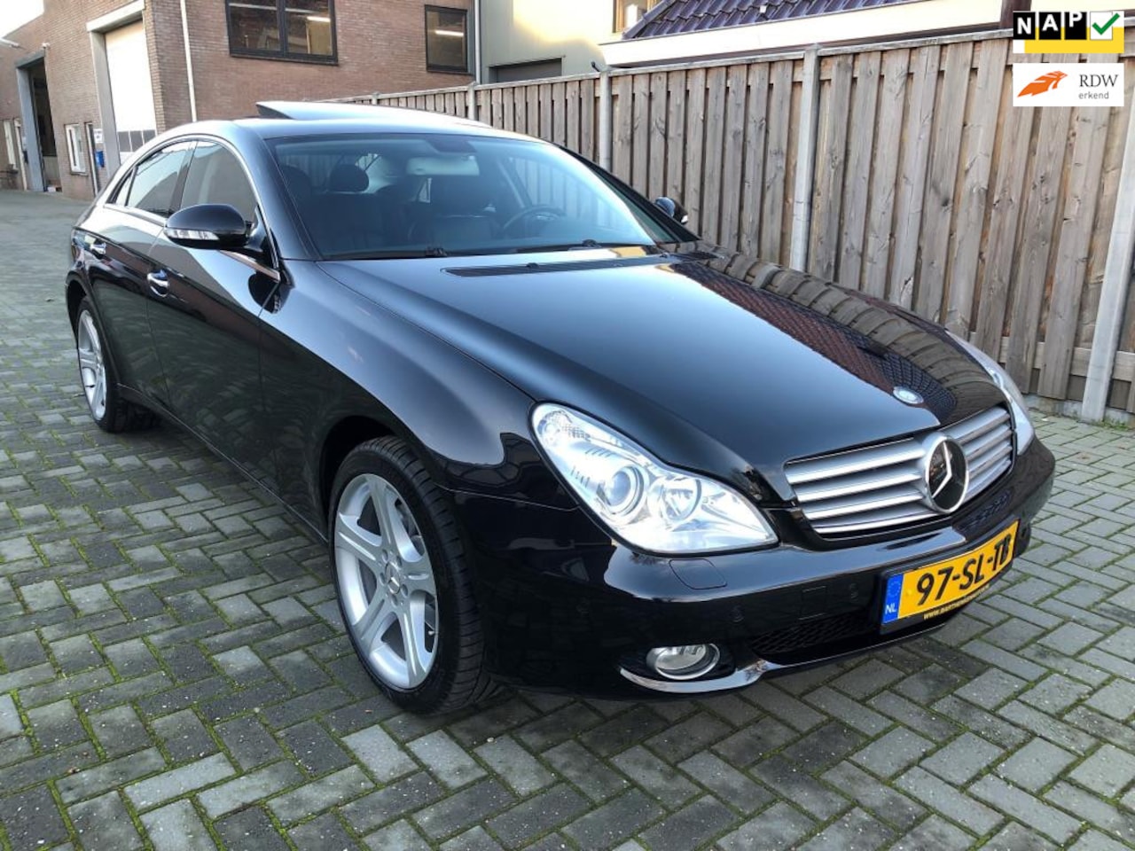 Mercedes-Benz CLS-klasse - 500 Automaat Leer Schuif-Kanteldak - AutoWereld.nl