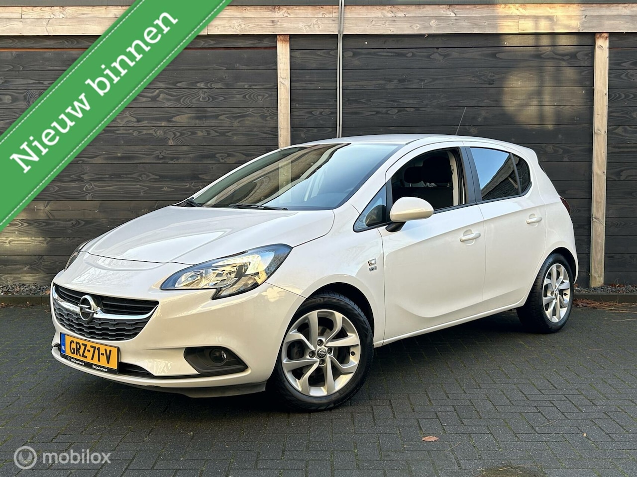 Opel Corsa - 1.2i 69 PK 120 jaar edition 39.618 KM / Airco / LM velgen / 1e eigenaar - AutoWereld.nl