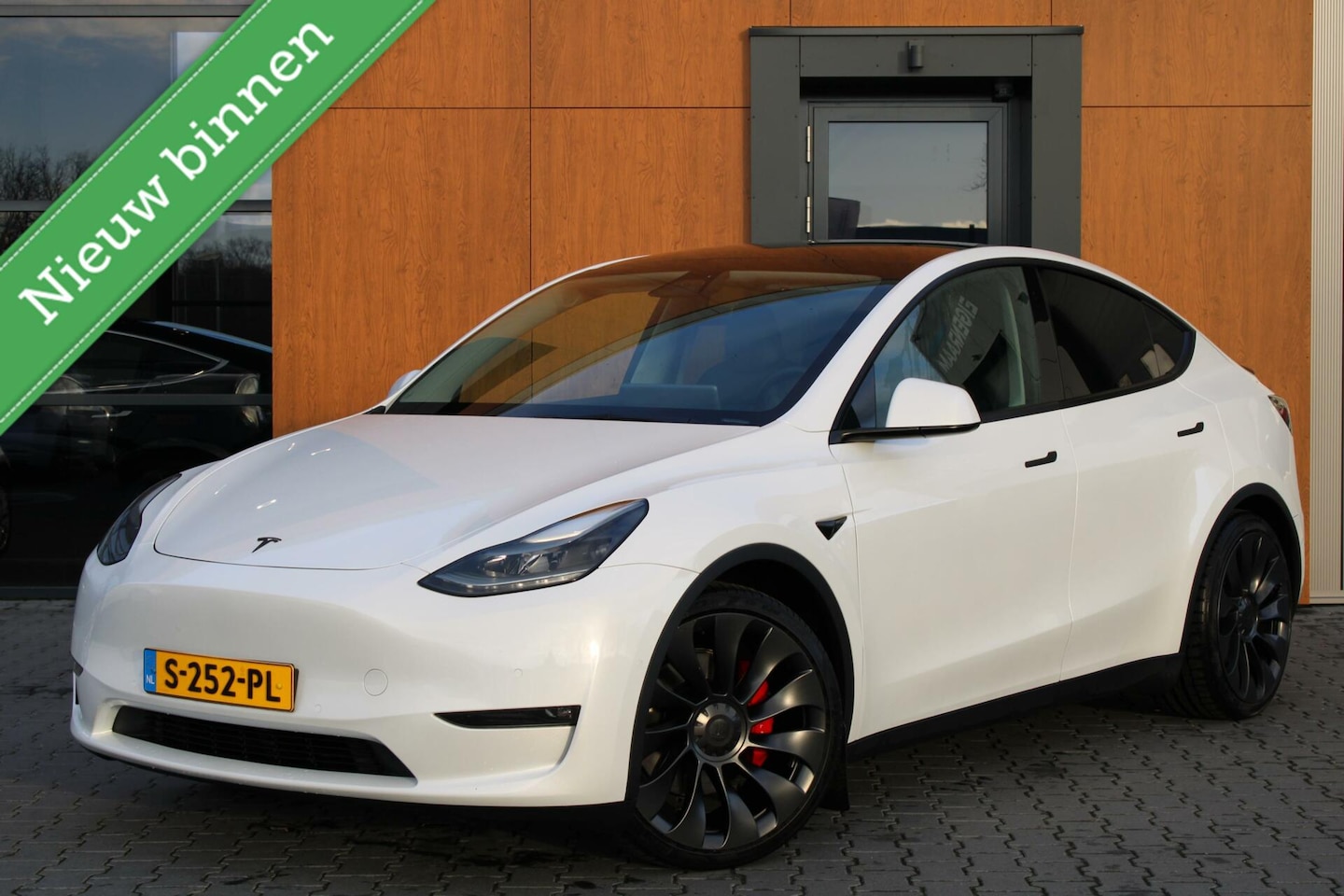 Tesla Model Y - Performance AWD 75kWh | Enhanced Autopilot - AutoWereld.nl