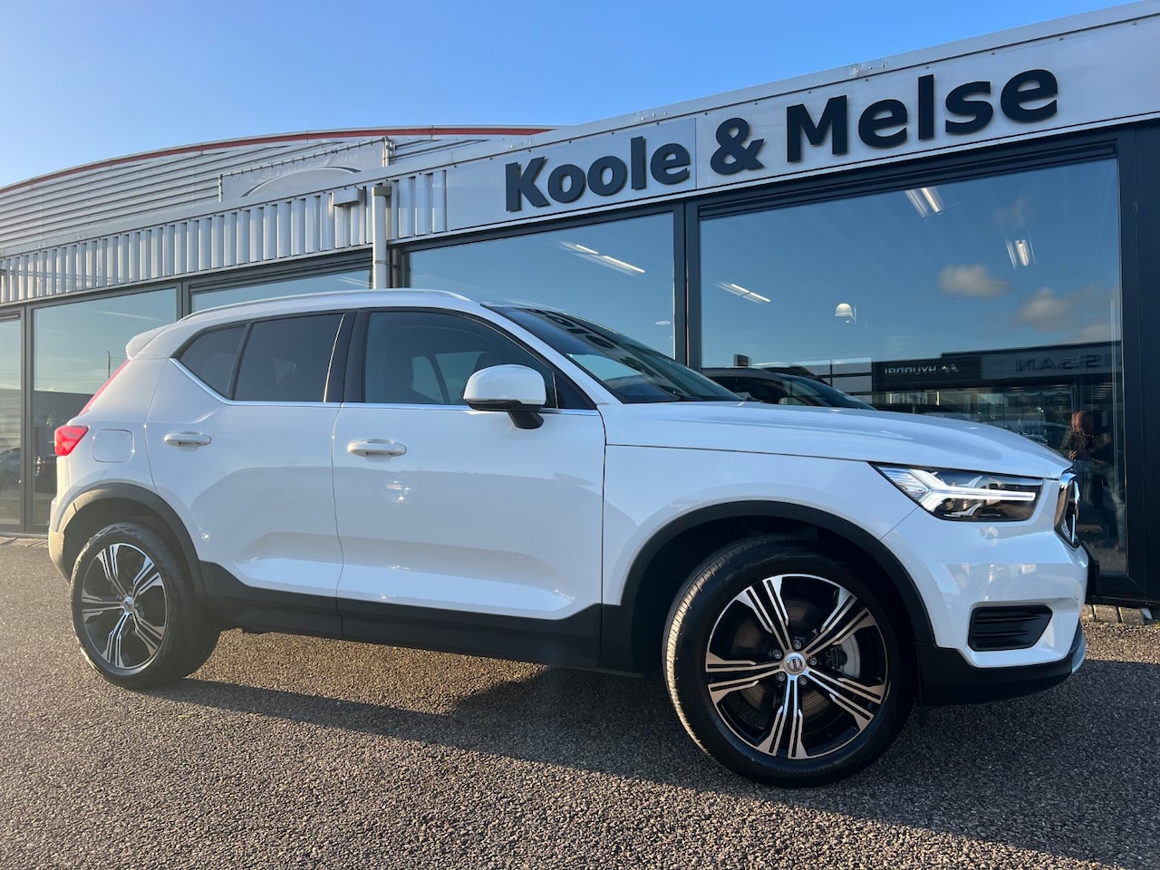 Volvo XC40 - T4 Twin Engine 211pk PHEV Recharge Inscription - AutoWereld.nl