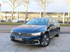 Volkswagen Passat Variant - GTE 1.4 TSI PHEV 218PK | Standkachel | Camera | Adaptive Cruise | Dodehoek | Stoelverwarmi