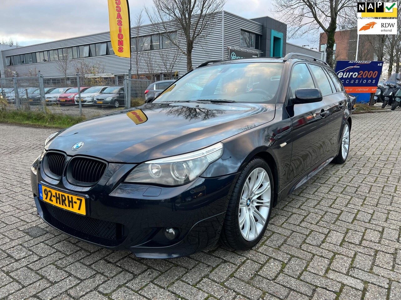 BMW 5-serie Touring - 530i|M-Pakket|Panorama|Leder|Navi| - AutoWereld.nl