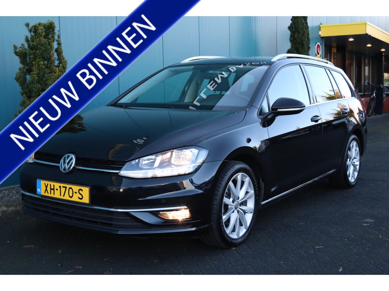 Volkswagen Golf Variant - 1.5 TSI 150 PK Highline Executive/ECC/NAV/PDC/17"LMV/DIG.DASHB./TREKH.52.DKM!! - AutoWereld.nl