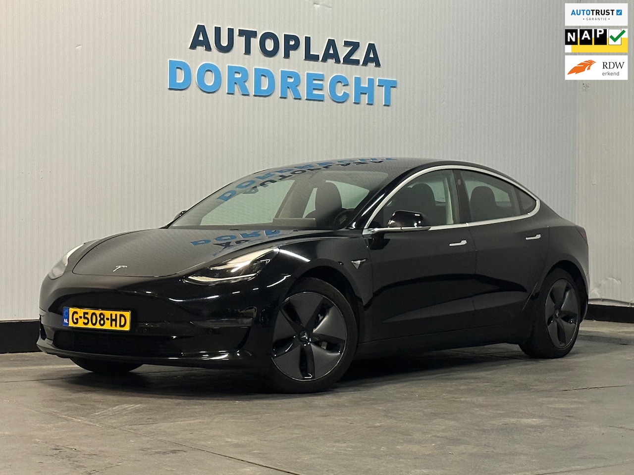 Tesla Model 3 - Long Range RWD Long Range AWD 75 kWh - AutoWereld.nl