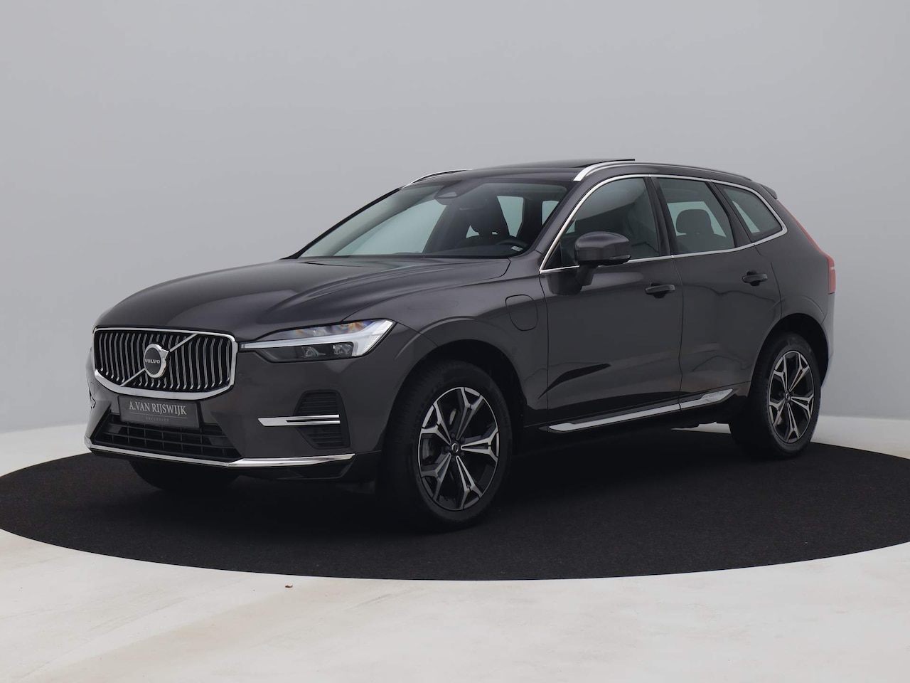 Volvo XC60 - 2.0 Recharge T6 AWD Inscription | FACELIFT | KEYLESS | STOEL- EN STUURVERW. - AutoWereld.nl