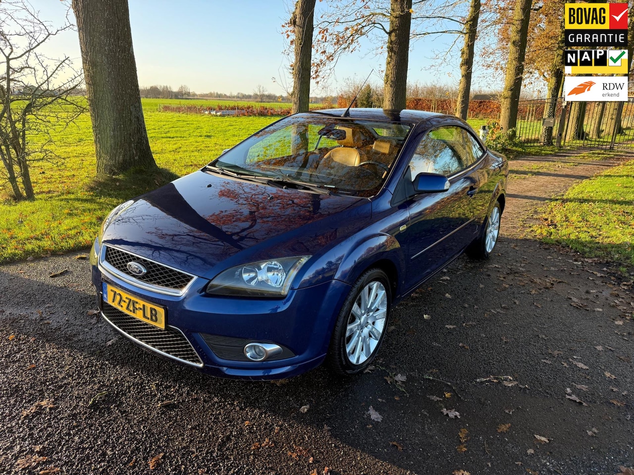 Ford Focus Coupé-Cabriolet - 2.0-16V Titanium / NAP / Airco / Leder / Led / PDC / Apk - AutoWereld.nl