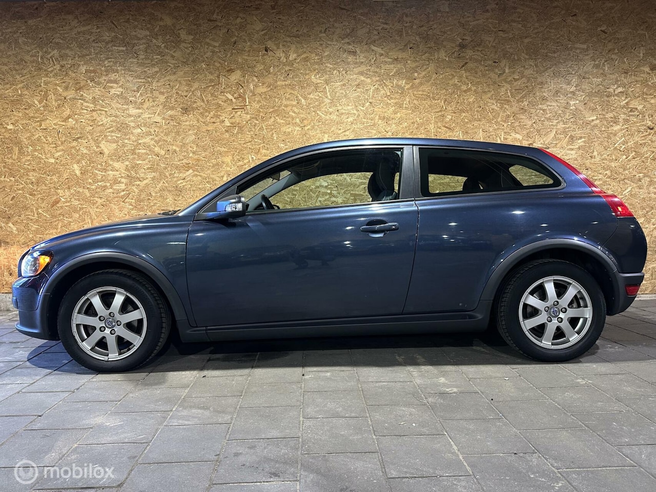 Volvo C30 - 1.6 Advantage - 1e eigenaar - - AutoWereld.nl