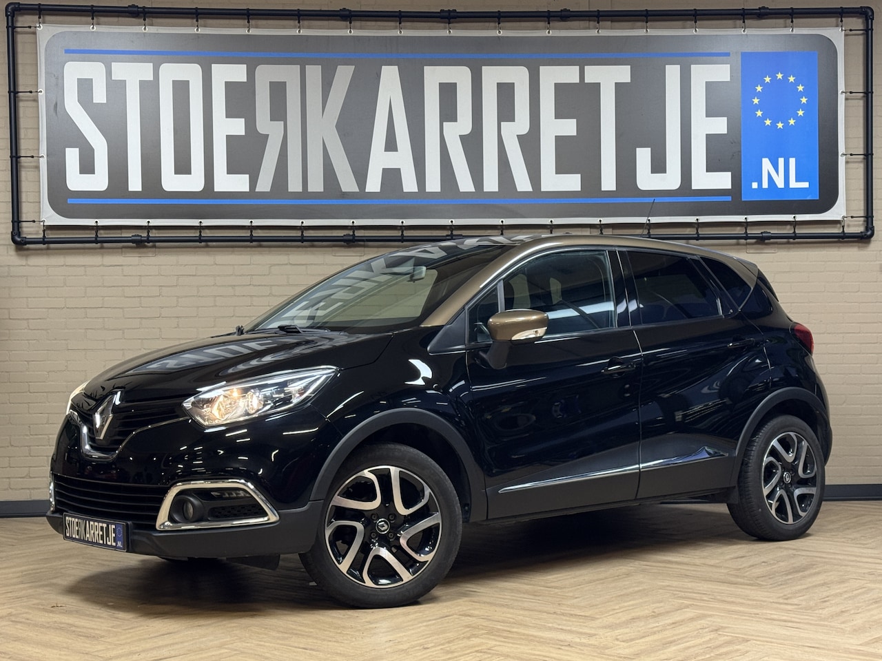 Renault Captur - 0.9 TCe 90pk, 2017, Dynamique, Navi, 17" velgen, cruise control, clima, PDC, keyless, 100% - AutoWereld.nl