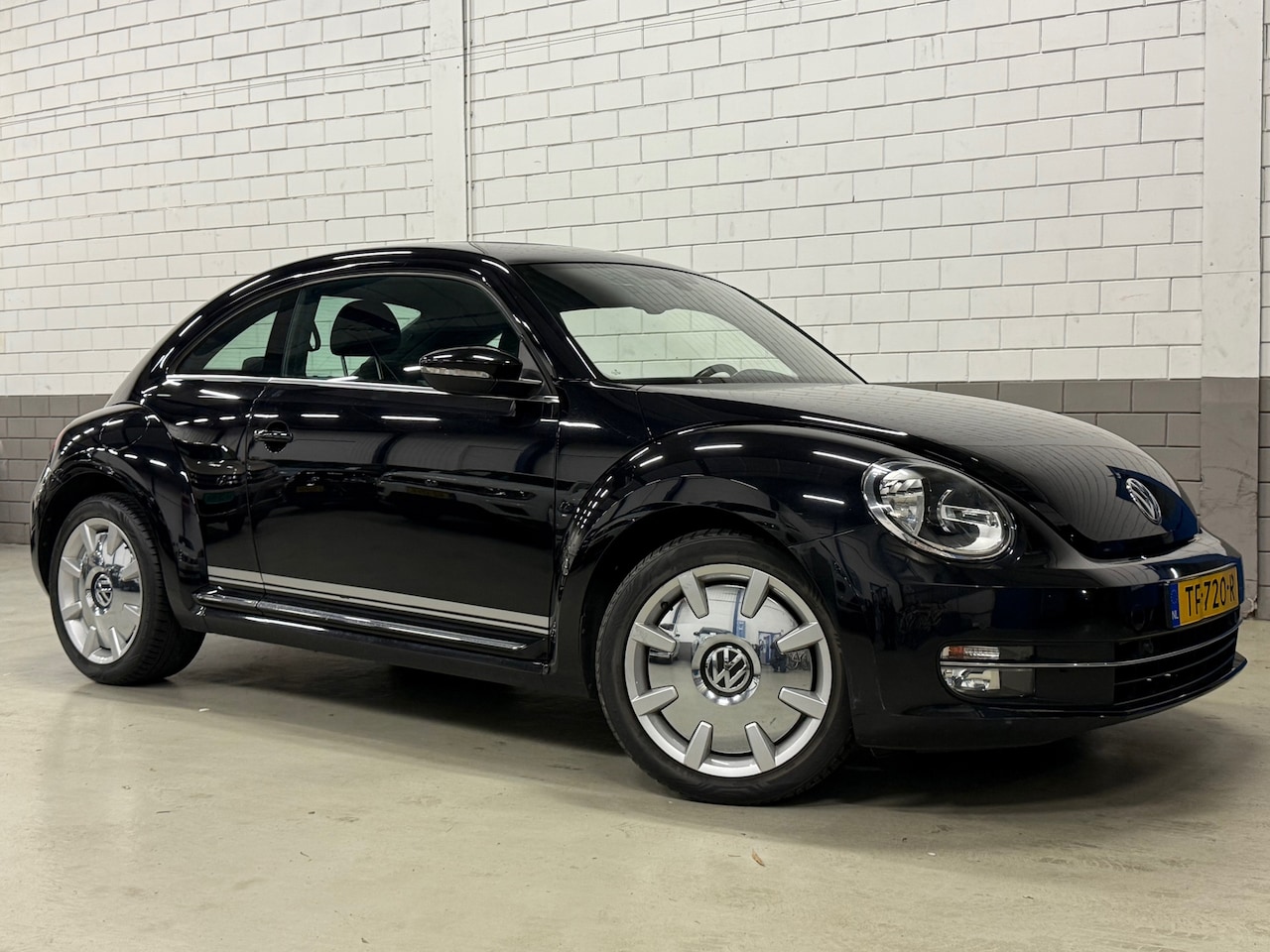 Volkswagen Beetle - 1.2 TSI Highline - AutoWereld.nl