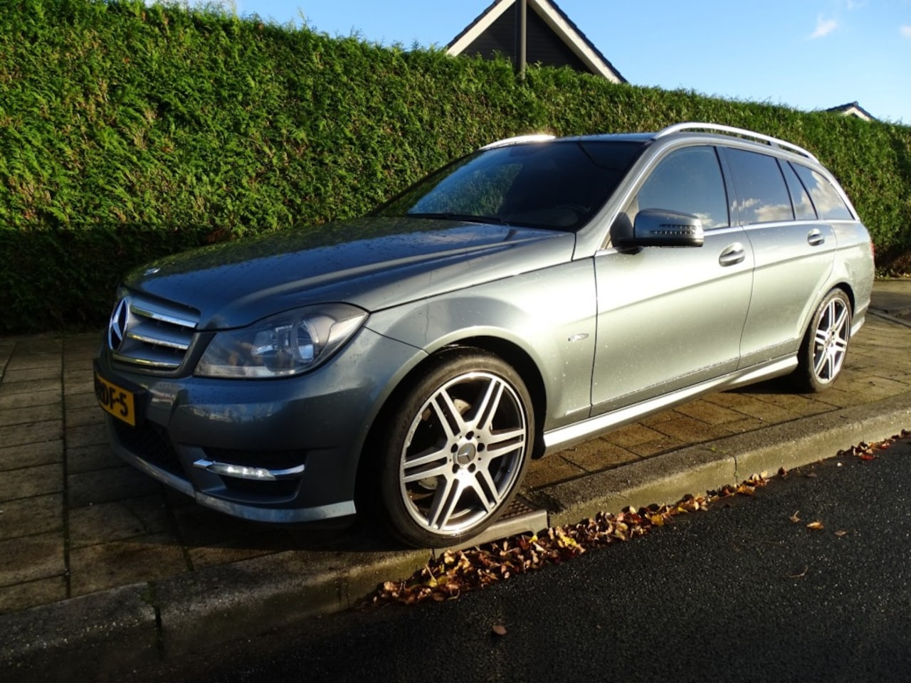 Mercedes-Benz C-klasse - 180 BNS125 AVANT AMG LINE-Autom-Navi(carplay)-Cruise-Pdc-Blth-Tr - AutoWereld.nl