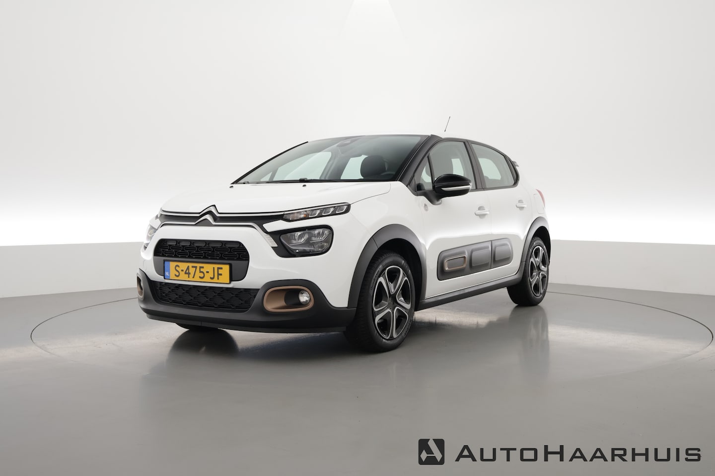 Citroën C3 - 1.2 PureTech C-Series | Navi by App | Stoelverw. | Clima | LED | - AutoWereld.nl