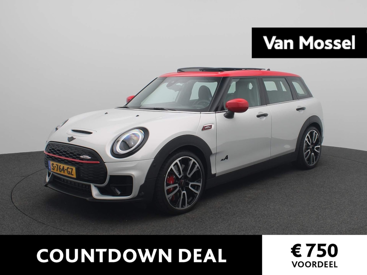 MINI Clubman - Mini 2.0 JCW ALL4 John Cooper Works 306 PK | Head-up | Panorama-dak | Navi | Stoel verwarm - AutoWereld.nl