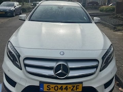 Mercedes-Benz GLA-Klasse - 200 Prestige