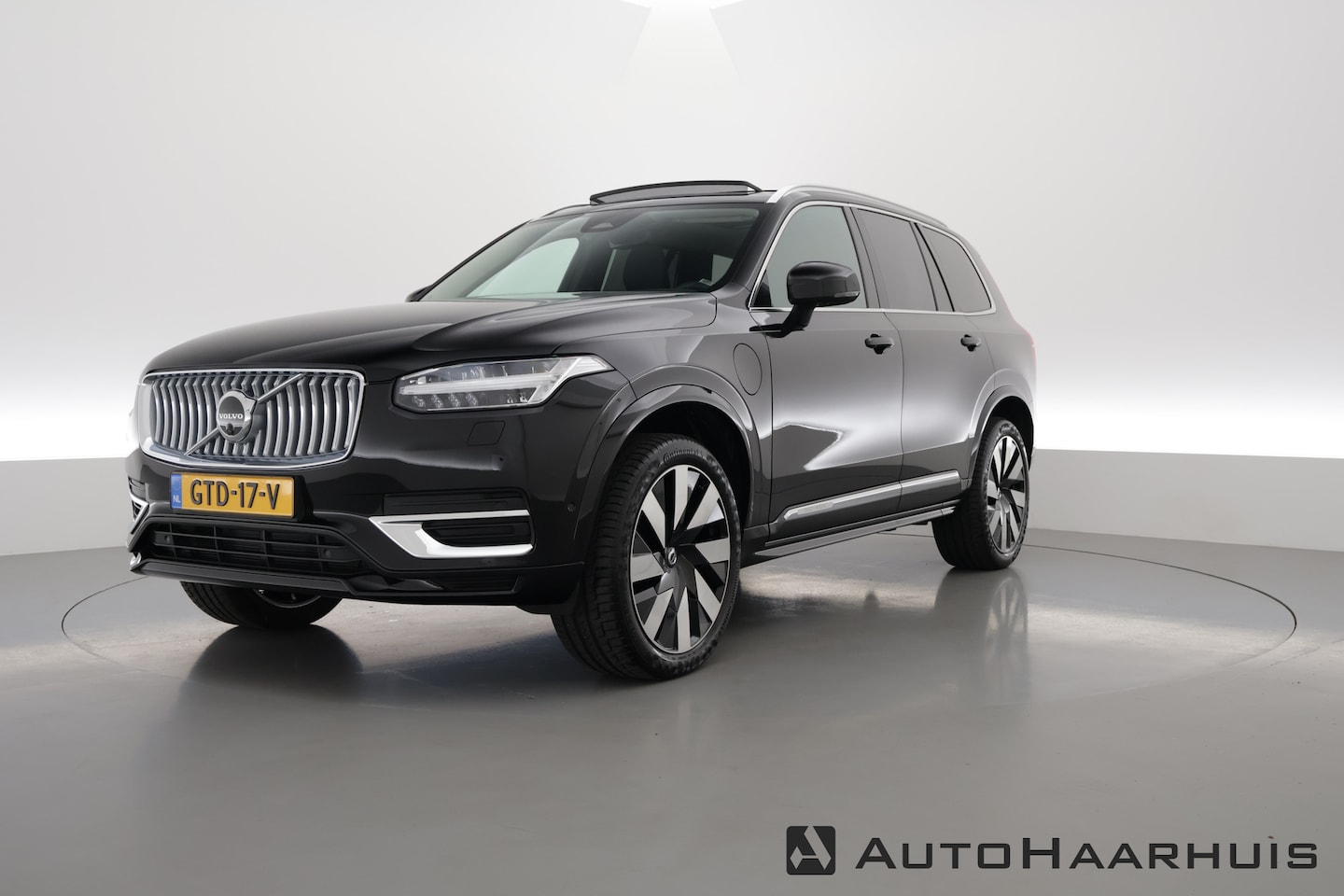 Volvo XC90 - T8 Recharge Plus Bright 455pk | Pano | 360cam | Memory seats | H&K | Google info. | Pilot - AutoWereld.nl