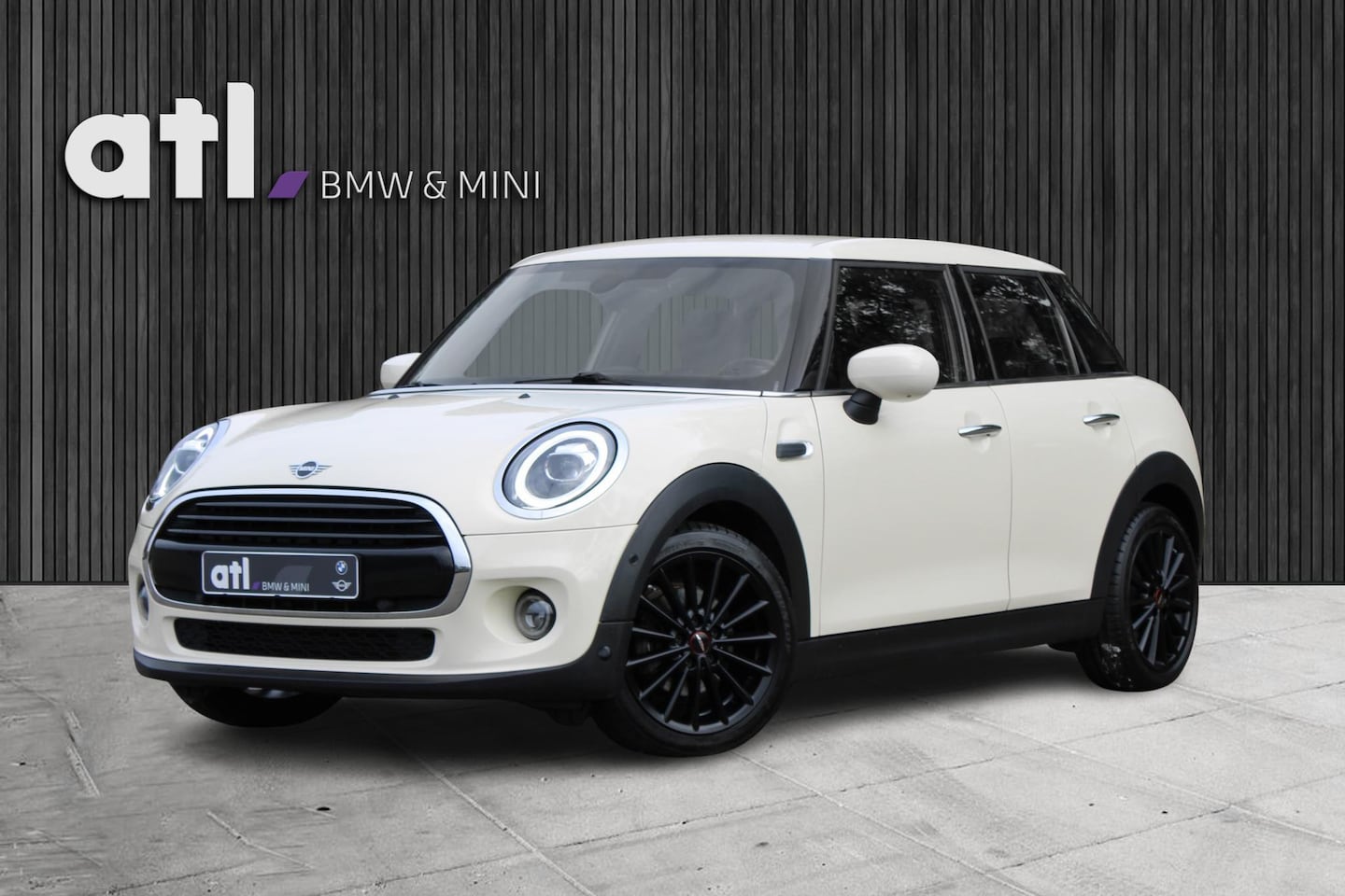 MINI Cooper - Sportstoelen, LED koplampen, Union jack achterlichten, Parkeerassistent, MINI Driving Assi - AutoWereld.nl