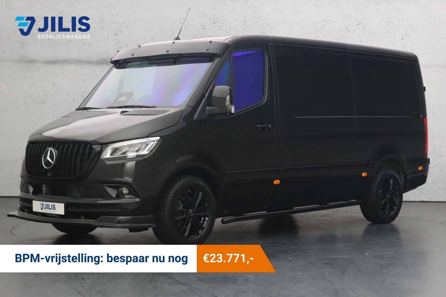 Mercedes-Benz Sprinter - 319 CDI L2H1 RWD Automaat | Leder | LED | Camera | Navigatie | Trekhaak 3.5T | Apple carpl - AutoWereld.nl