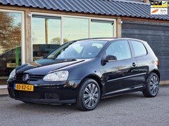 Volkswagen Golf - 1.6 FSI Optive 4 (Automaat / Airco / Cruise / NL Auto / NAP / VW Dealeronderhouden)