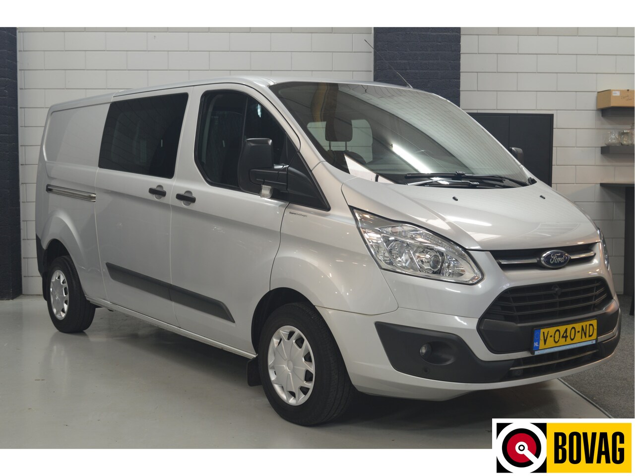 Ford Transit Custom - 310 2.0 TDCI L2H1 Limited DUBBELE CABINE // AUTOMAAT // 159.000 km // AIRCO // CRUISE // T - AutoWereld.nl