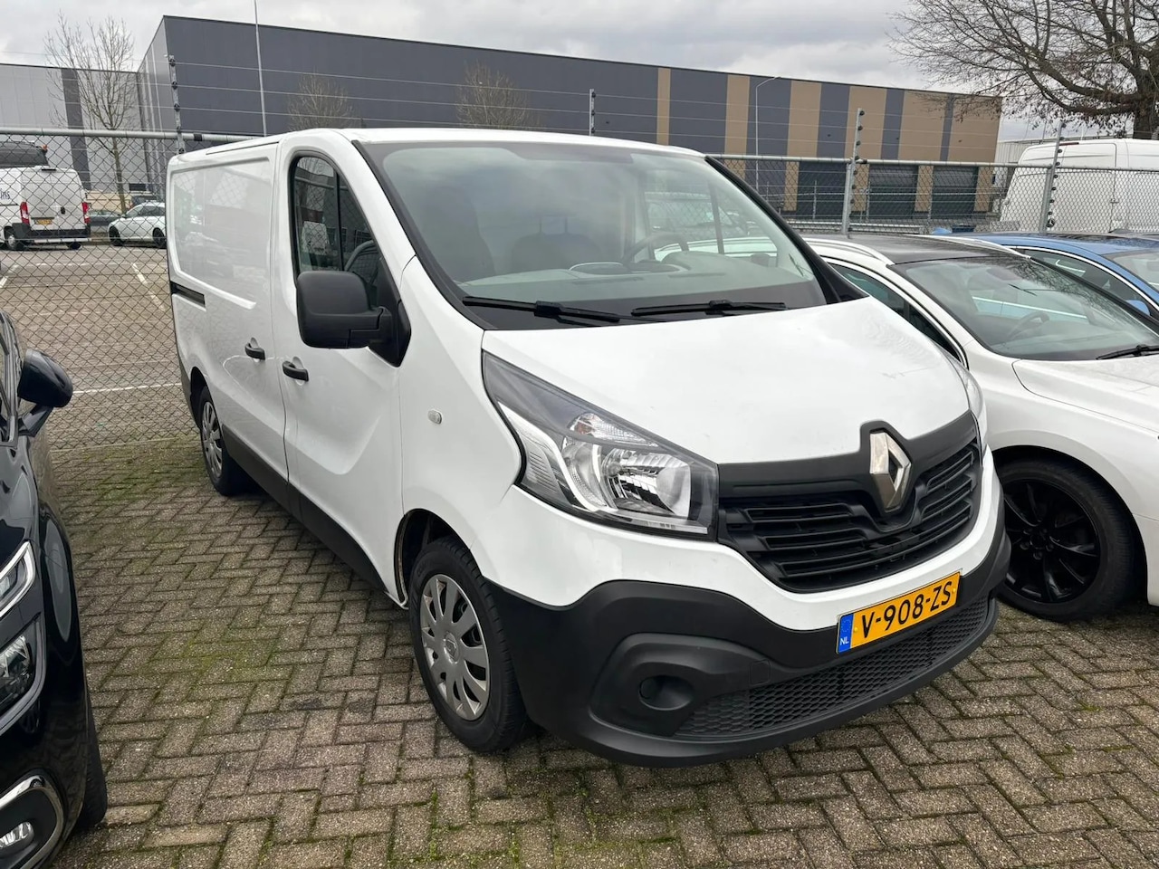 Renault Trafic - 1.6 dCi T27 L1H1 Comfort 1.6 dCi T27 L1H1 Comfort - AutoWereld.nl