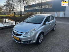 Opel Corsa - 1.2-16V Essentia20075-deurs Airco