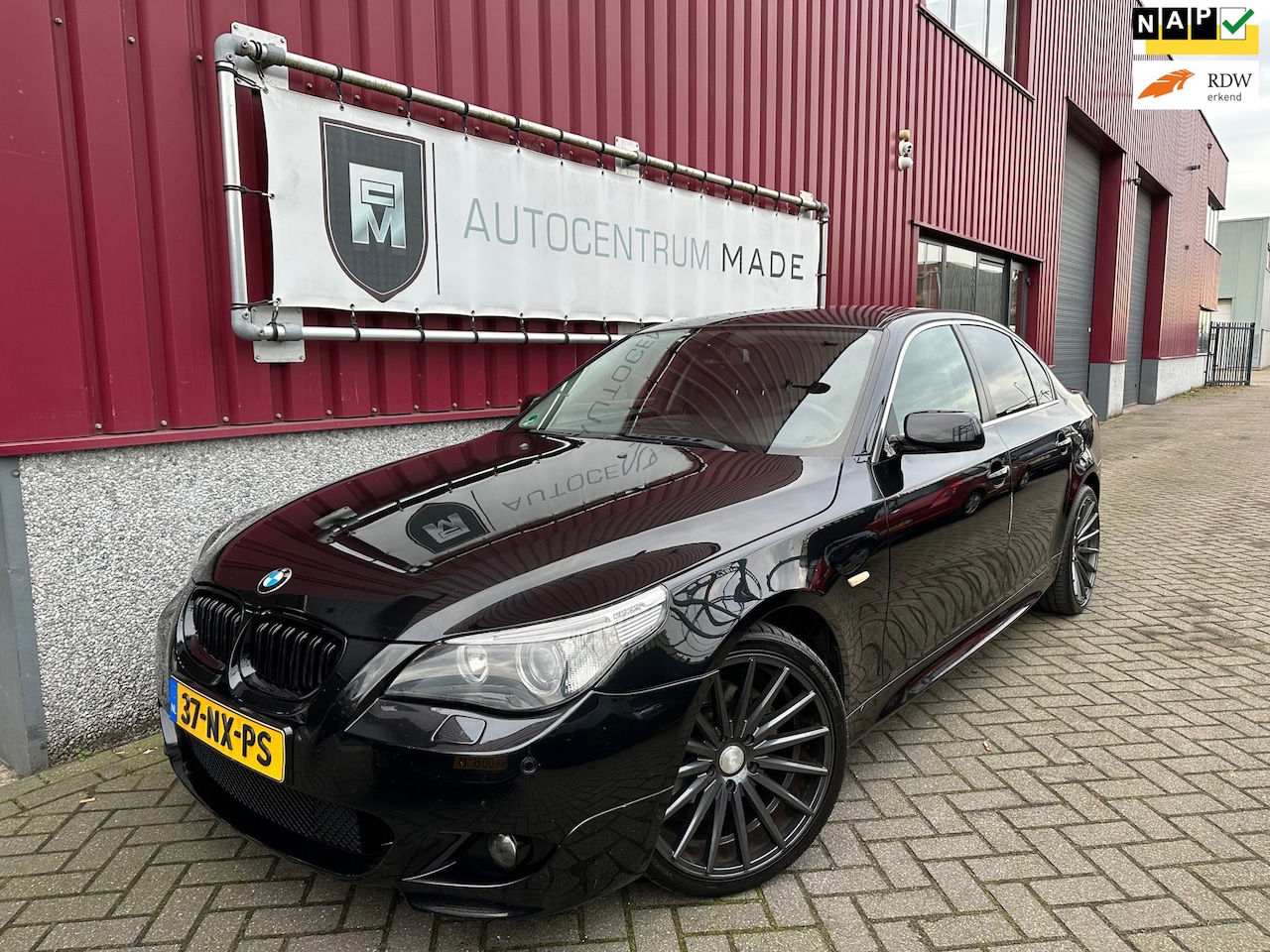 BMW 5-serie - 525i Executive // M-Pakket // Vossen velgen // - AutoWereld.nl