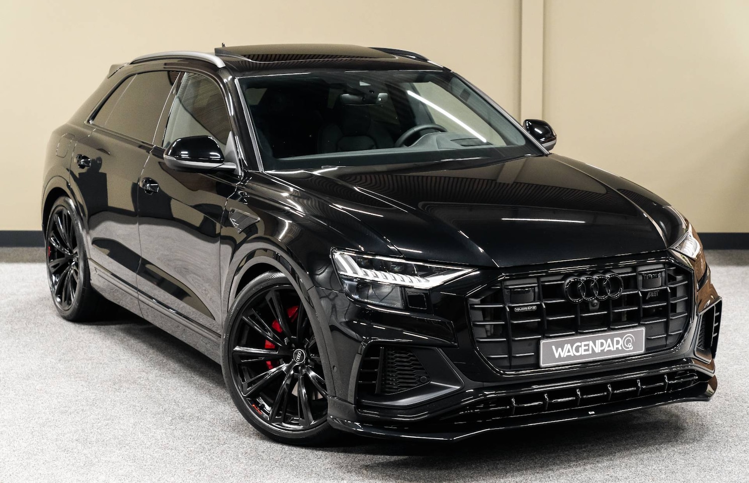 Audi Q8 - 60 TFSIe Quattro S Competition ABT AERO*PANO*HUD*23INCH*B&O - AutoWereld.nl