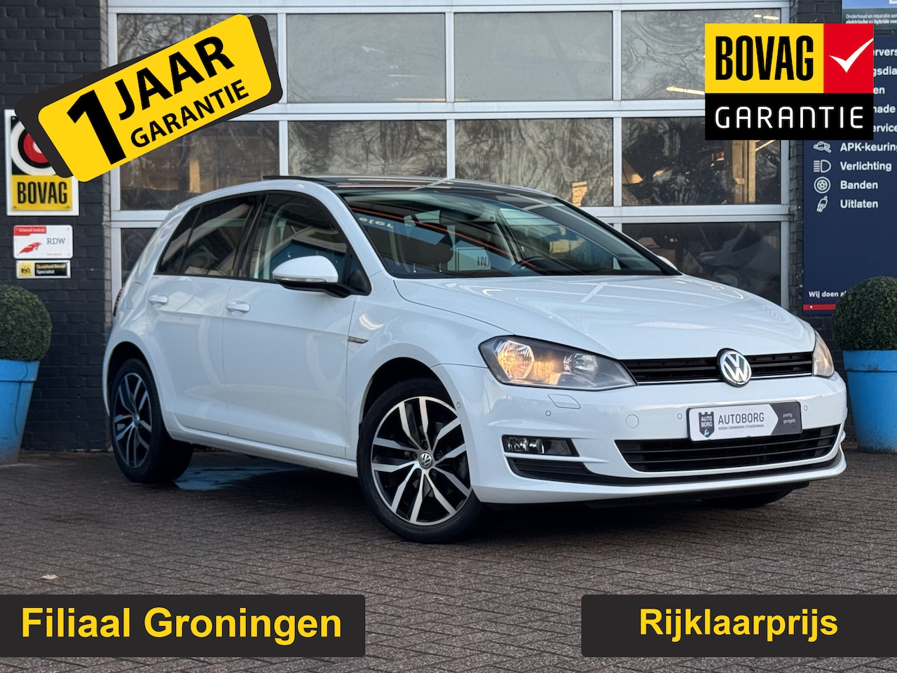 Volkswagen Golf - 1.2 TSI Cup Edition | Panoramadak | Stoelverwarming | Parkeerassistentie | Rijklaar + 12 M - AutoWereld.nl