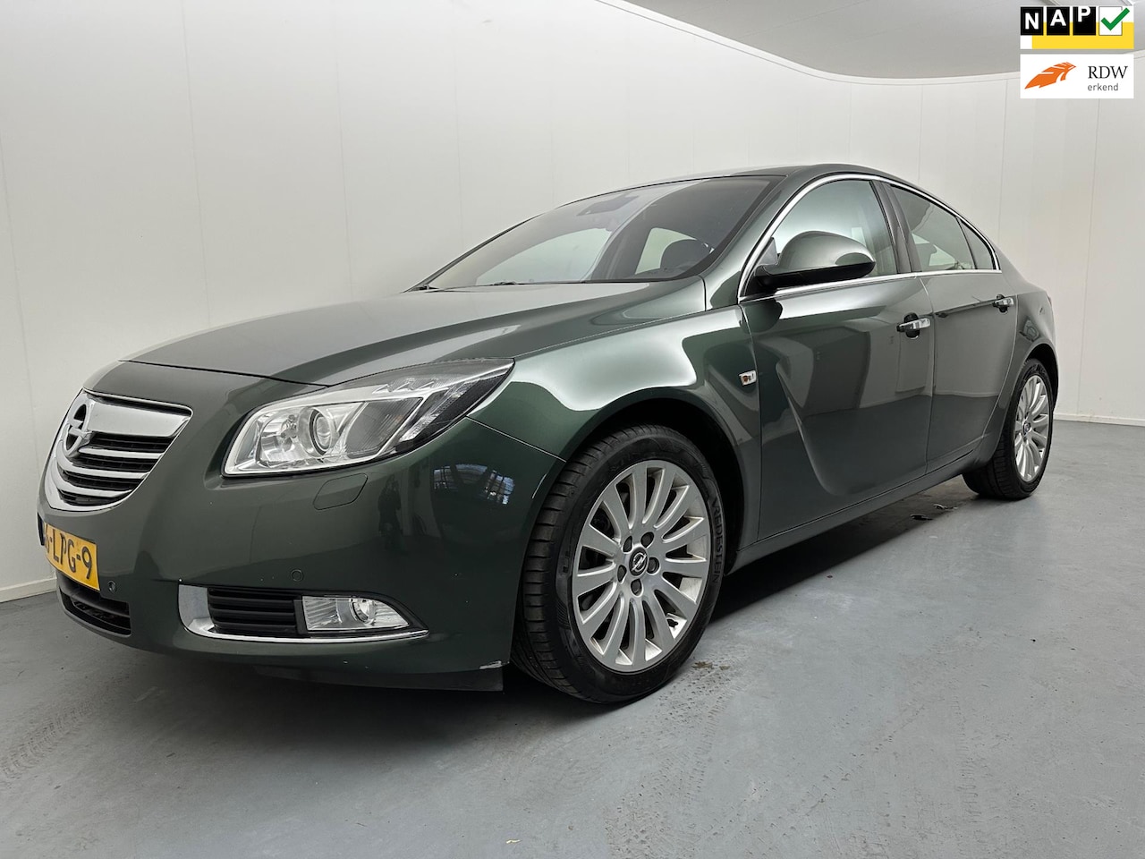 Opel Insignia - 1.6 T Cosmo # Leder # Navi # Xenon # 18" inch # Nap - AutoWereld.nl