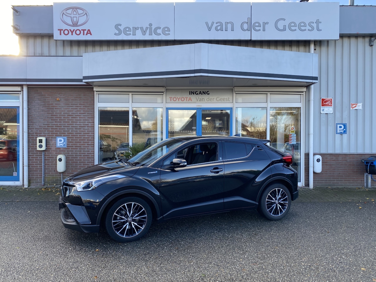 Toyota C-HR - 1.8 Hybrid Executive 1.8 Hybrid Executive - AutoWereld.nl