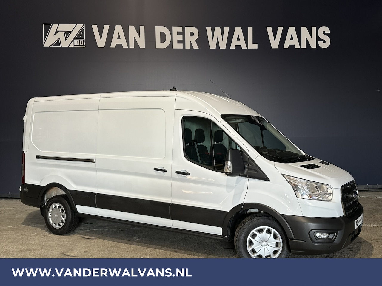 Ford Transit - 2.0 TDCI 131pk L3H2 Euro6 Airco | Camera | Navigatie | Apple Carplay Android Auto, Cruisec - AutoWereld.nl