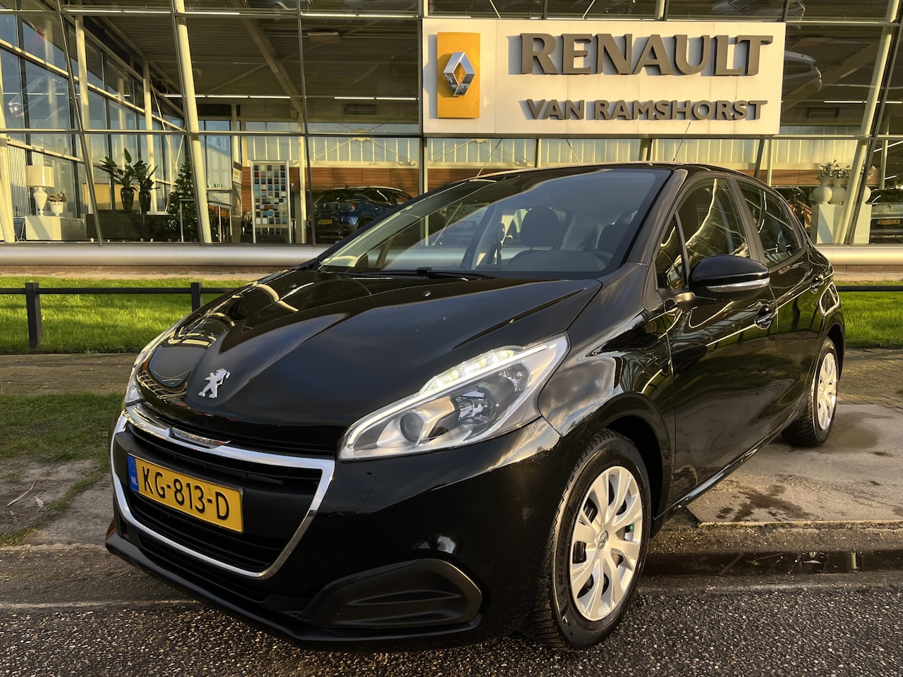 Peugeot 208 - 1.2 PureTech Active / Automaat / Cruise / Climate / PDC A / - AutoWereld.nl