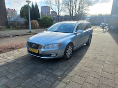 Volvo V70 - 2.0 D4 Summum Euro 6 Automaat Airco Cruise NAVI