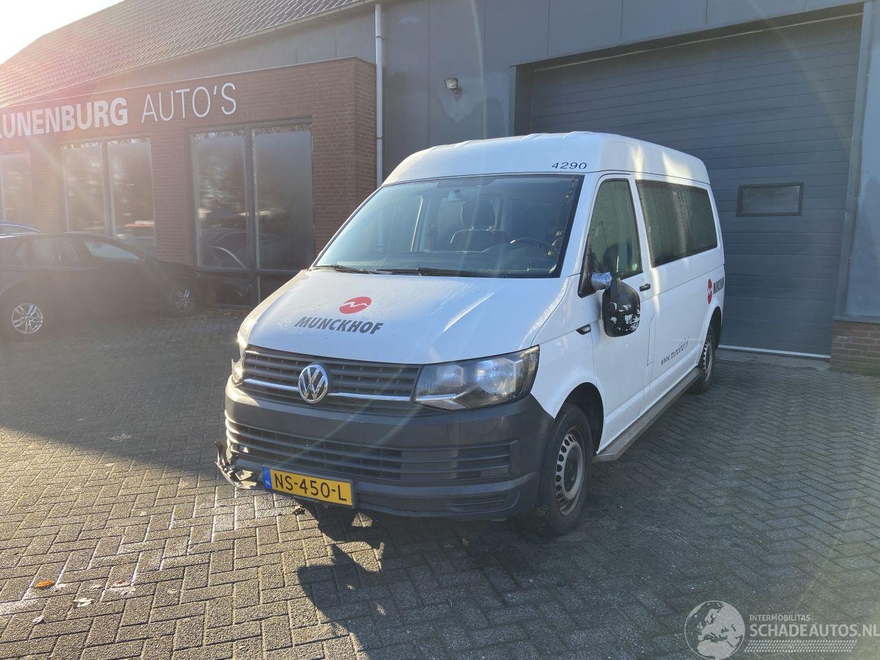 Volkswagen Transporter Kombi - Transporter - 2.0 TSI L2H1 Trendline - AutoWereld.nl